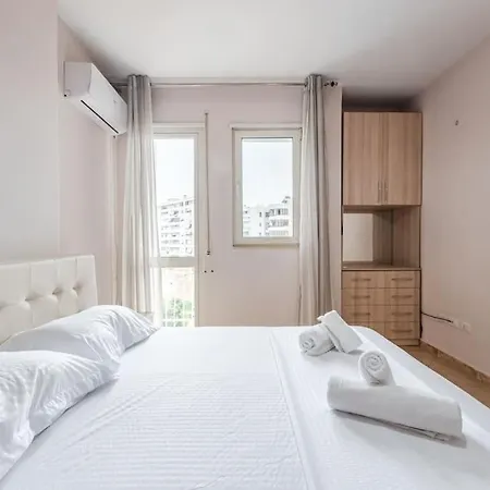 Apartment Lights Retreat By Ps *